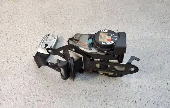 Mercedes-Benz S W222 Front seatbelt 6344930A
