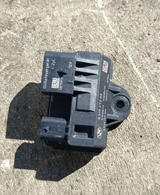 Glow plug pre-heat relay