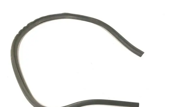 Volkswagen Tiguan Engine compartment rubber 