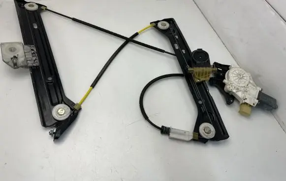 BMW 2 F22 F23 Front door window regulator with motor 985159102 70460320