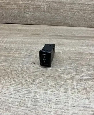 Suzuki Liana Seat heating switch USHIN2