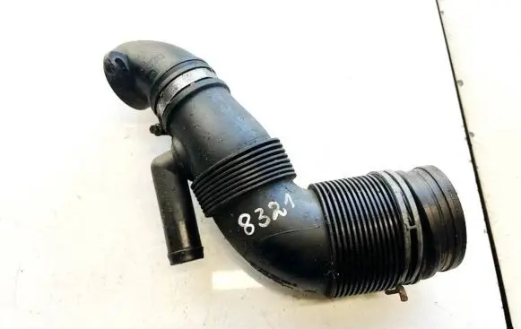 Audi A1 Air intake hose/pipe 6r0129654b