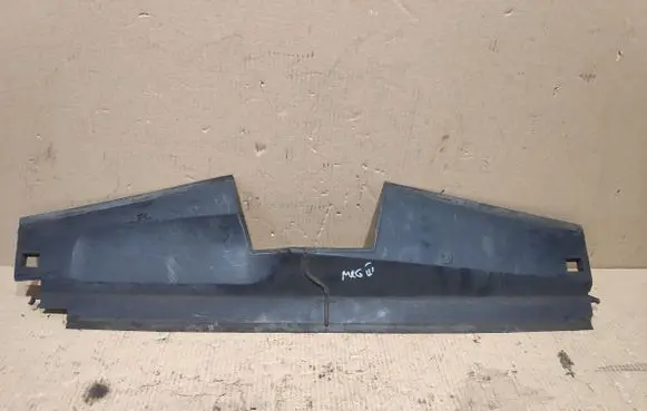 Renault Megane III Radiator trim 214762972R