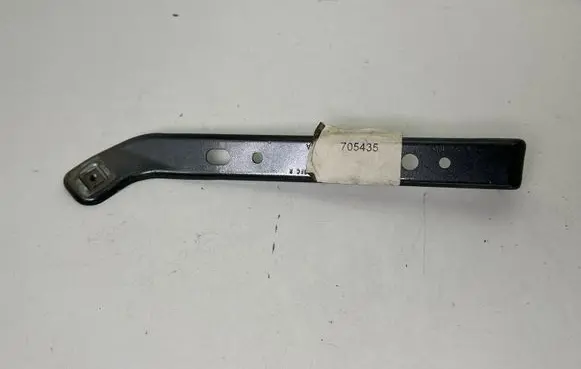 Ford Mustang VI Fender mounting bracket FR3B16C198BC