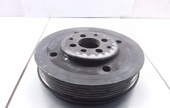 Volkswagen Sharan Crankshaft pulley 038105243