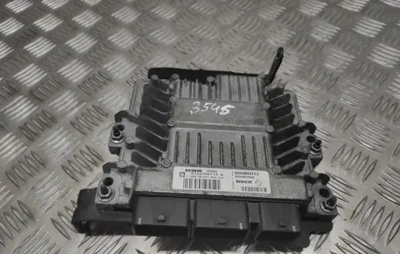 Renault Megane II Engine control unit/module 8200843713 8200807626