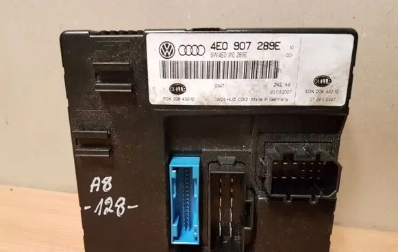 Audi A8 S8 D3 4E Comfort/convenience module 4E0907289E 4E0910289E