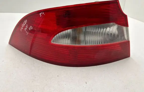 Skoda Superb B6 (3T) Rear/tail lights 270501 3T5945095