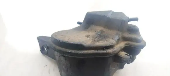 Vacuum air tank