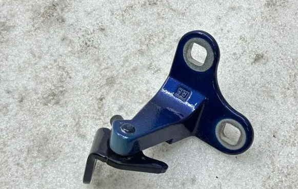 Tesla Model Y Rear door lower hinge 149749500C