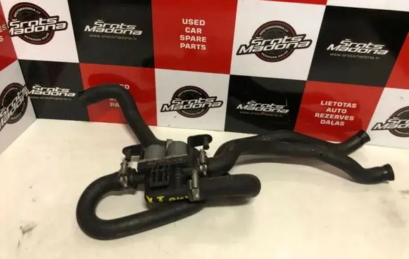 BMW X5 E53 Coolant heater control valve 6906652