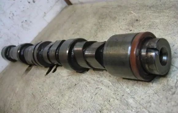 Renault Megane I Camshaft 16I