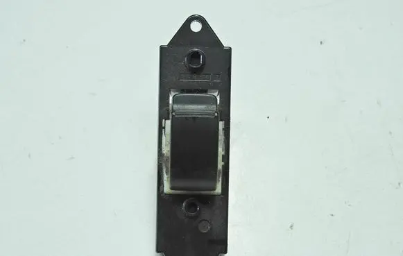 Mitsubishi ASX Electric window control switch MR587944 C8DD411MB 27Y0THD
