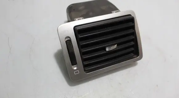 Peugeot 307 Dashboard side air vent grill/cover trim
