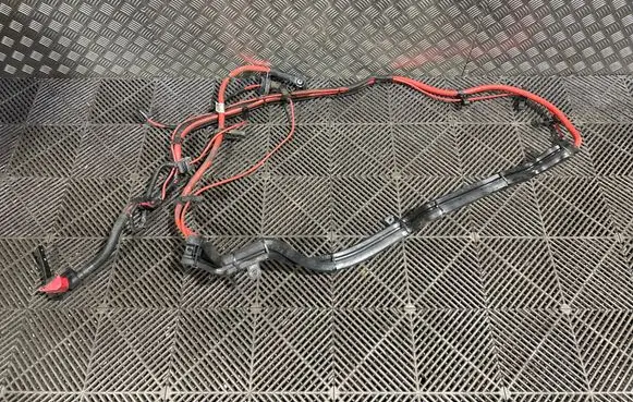 Positive cable (battery)