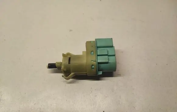 Ford Mustang VI Brake pedal sensor switch GL3T9G854 GL3T9G854BA