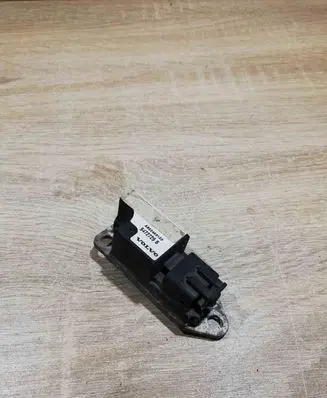 Volvo S70 V70 V70 XC Airbag deployment crash/impact sensor 9472729B