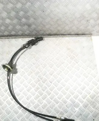 Hyundai Santa Fe Gear shift cable linkage 