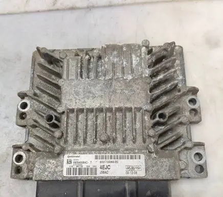 Ford Fiesta Engine control unit/module 8V2112A650EC 5WS40584CT