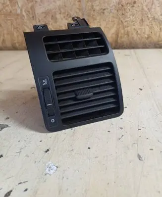Volkswagen Touran I Dashboard side air vent grill/cover trim 1T0819704B