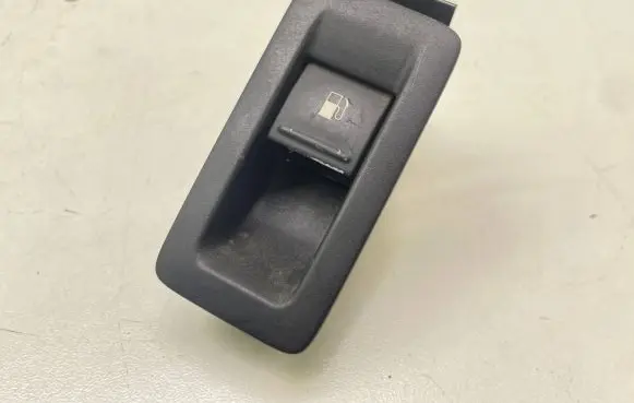 Volkswagen Touran I Fuel tank opening switch 1T0959551 1F0959527