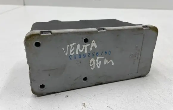 Volkswagen Golf IV Central locking vacuum pump 1H0962257