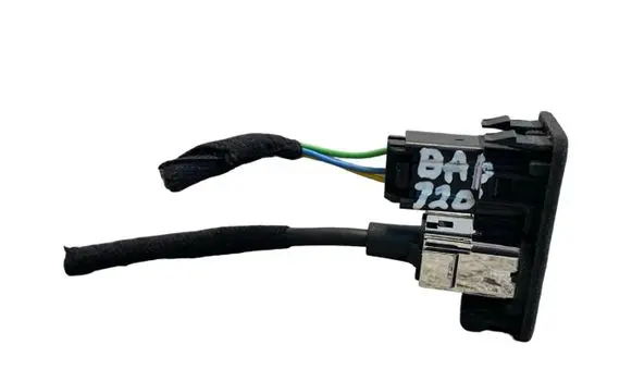 Ford S-MAX AUX in-socket connector DM5T19A164AA