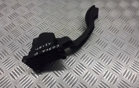 Opel Corsa D Accelerator pedal position sensor 55702020