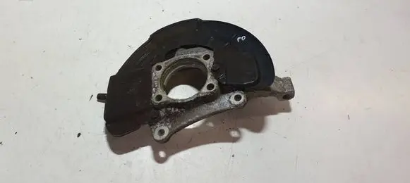 Volvo V70 Front wheel hub 9461944