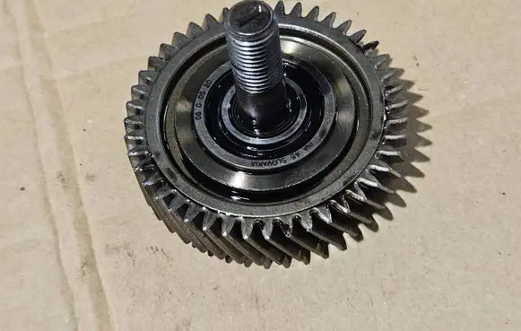 BMW 5 F10 F11 Timing chain sprocket 8509302
