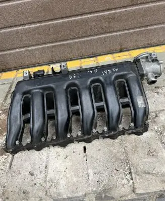 BMW 5 E60 E61 Intake manifold 7790701 F217