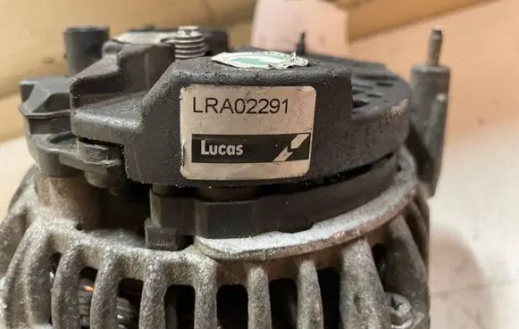Volkswagen Touran I Generator/alternator 0124525091 LRA02291