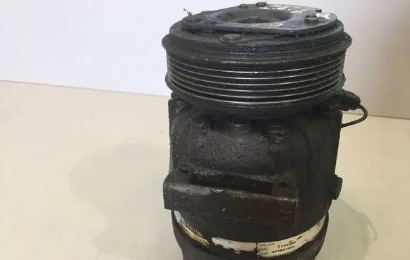 Renault Scenic I Air conditioning (A/C) compressor (pump) 7700105765 1135309 021601905