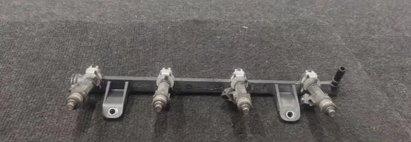 Dacia Logan I Fuel main line pipe 8200494284