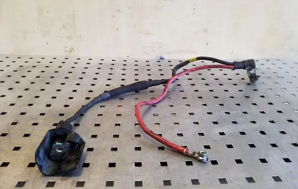 Volkswagen PASSAT CC Positive cable (battery) 1K0971228AA