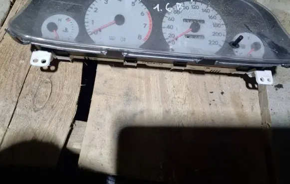 Toyota Corolla E140 E150 Speedometer (instrument cluster)