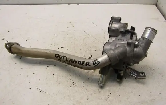 Mitsubishi Outlander Thermostat housing S140620N