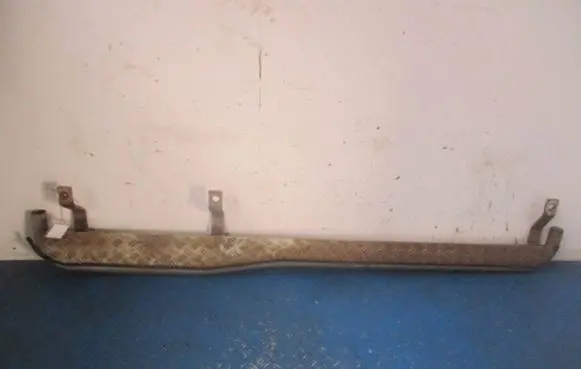 Opel Monterey Sill