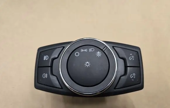 Ford Mondeo MK V Light switch DG9T13D061FEW
