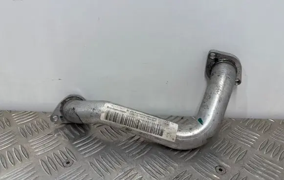 Engine coolant pipe/hose
