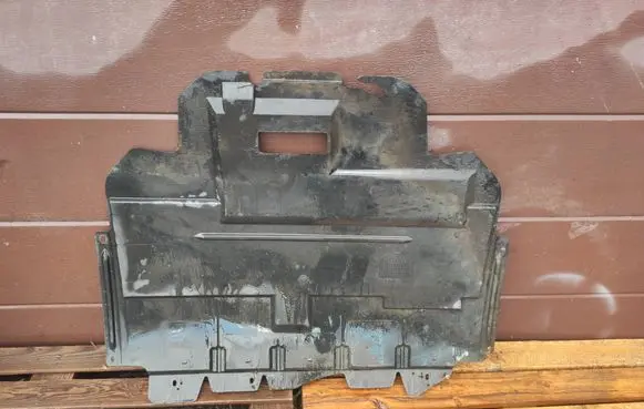 Citroen C5 Engine splash shield/under tray 9650937180 128815 7155N0000