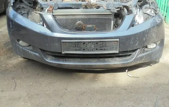 Honda FR-V Front bumper