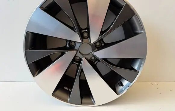 Audi A6 etron 85E R20 alloy rim 85E601025BC