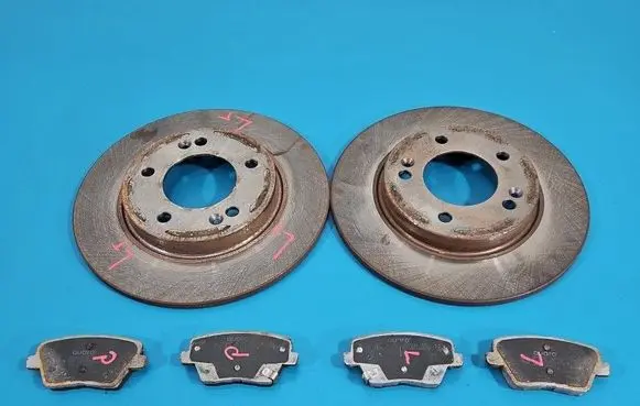 Hyundai i30 Brake discs and calipers set IMPRK1588642