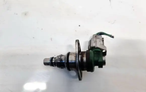 Nissan X-Trail T30 Fuel pressure sensor 