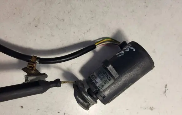 Volkswagen PASSAT B5 Accelerator pedal position sensor 028907475B 765203564 0205001032