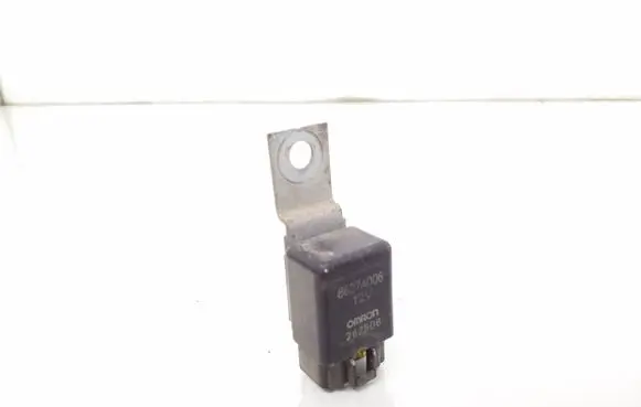 Mitsubishi Pajero Sport I Other relay 8627A006 26Z5D6
