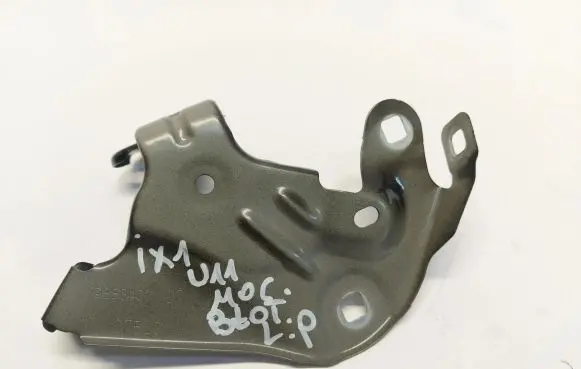 BMW X1 U11 Fender mounting bracket 9883407