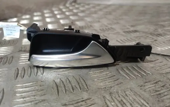 Mercedes-Benz GLS X166 Rear door interior handle A1667600661