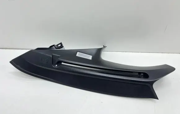 BMW 5 F10 F11 (D)pillar trim (top) 9169786 52850610